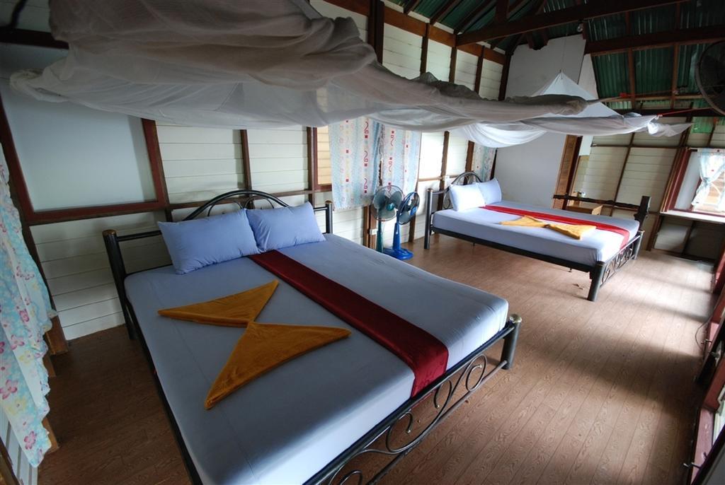 Tohko Beach Resort Phi Phi Don Room photo