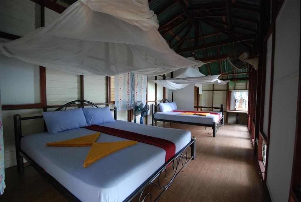 Tohko Beach Resort Phi Phi Don Room photo