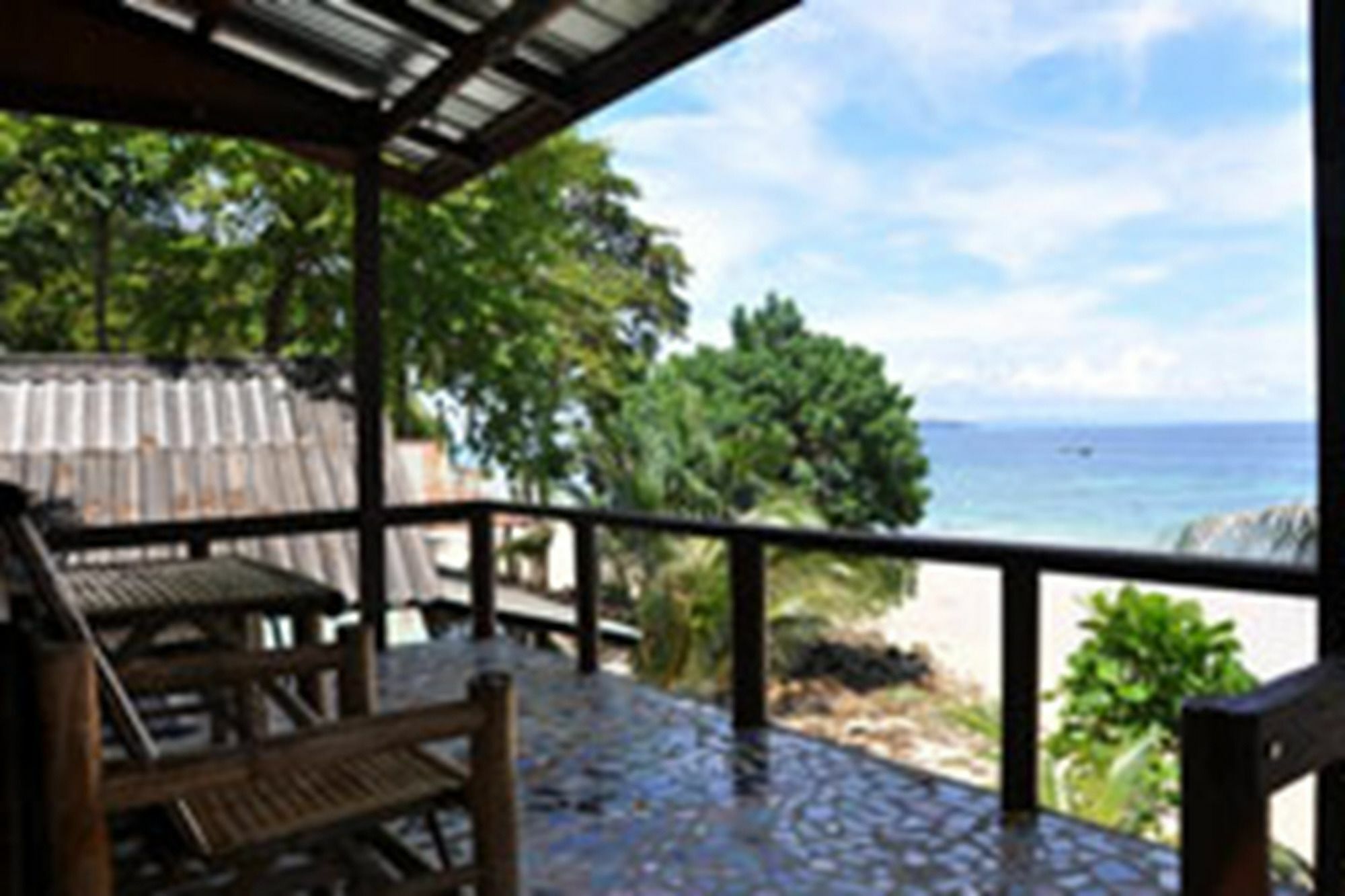 Tohko Beach Resort Phi Phi Don Exterior photo