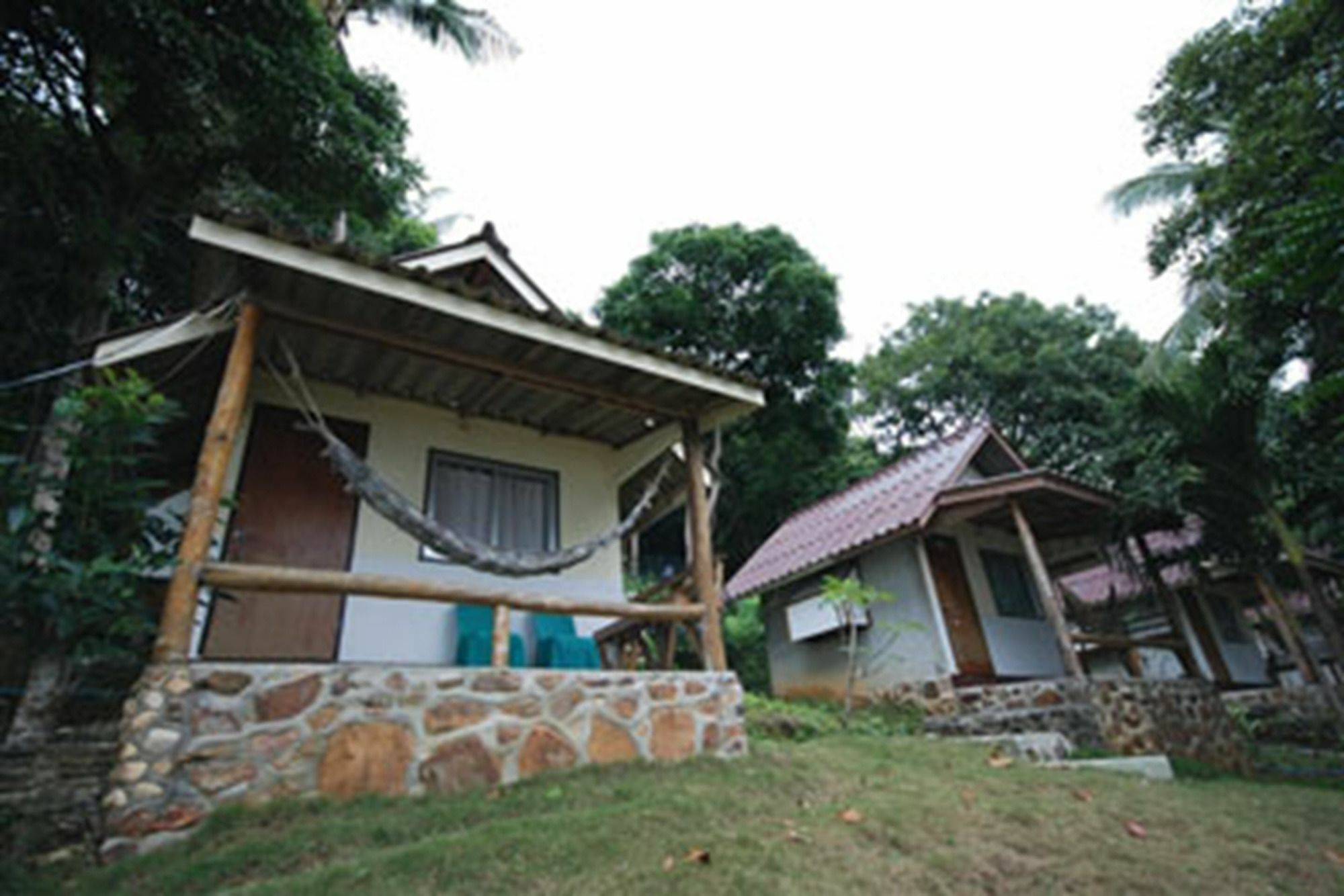 Tohko Beach Resort Phi Phi Don Exterior photo